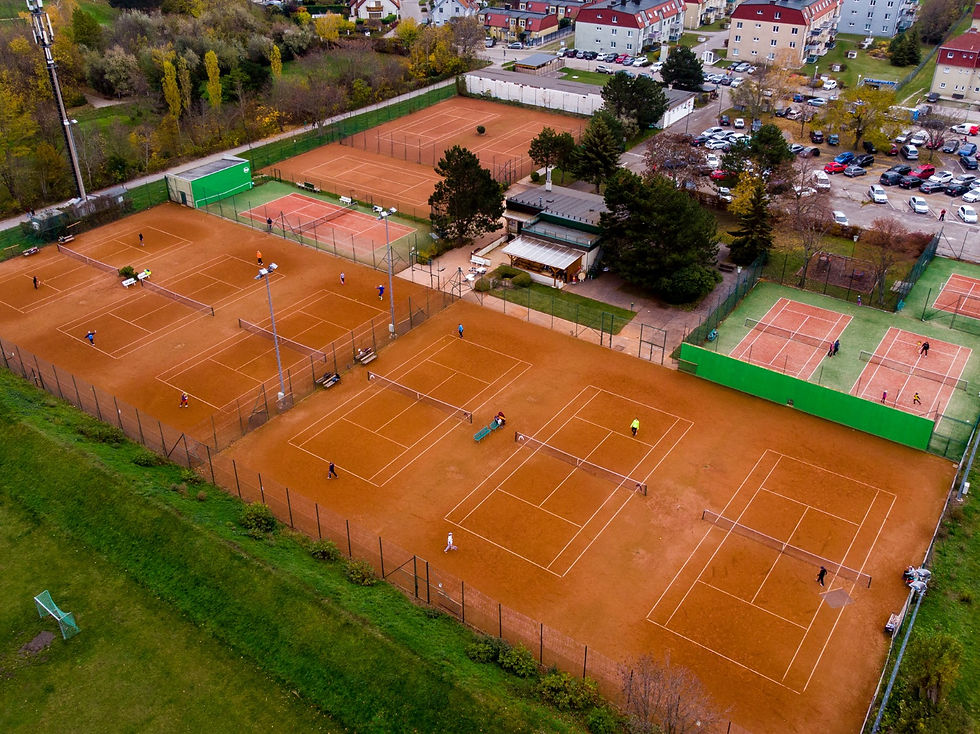 Tennis club Brunn Plätze
