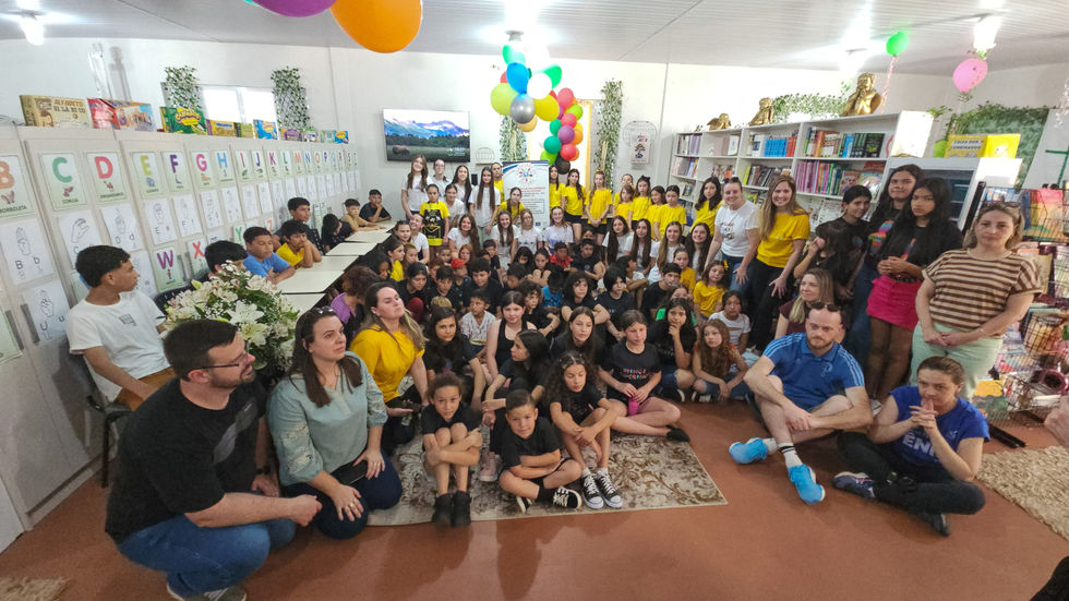 Alunos, voluntários, professores e demais participantes do evento