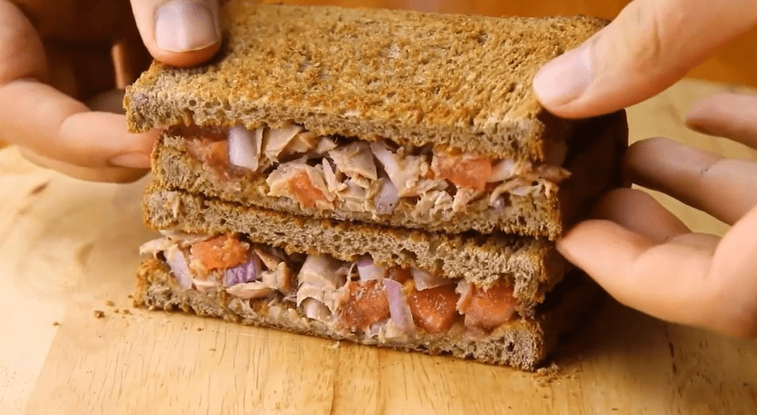 Tuna,Onion And Tomato Sandwich