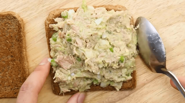 Avocado Tuna Sandwich