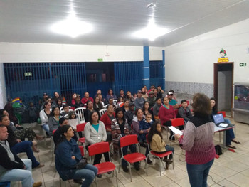 Escola Bento realiza roda de conversa entre Família e Escola