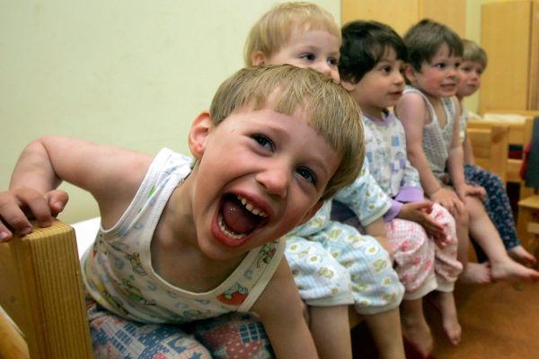 O familie pierde dreptul de adopție din cauza viziunii biblice privind familia