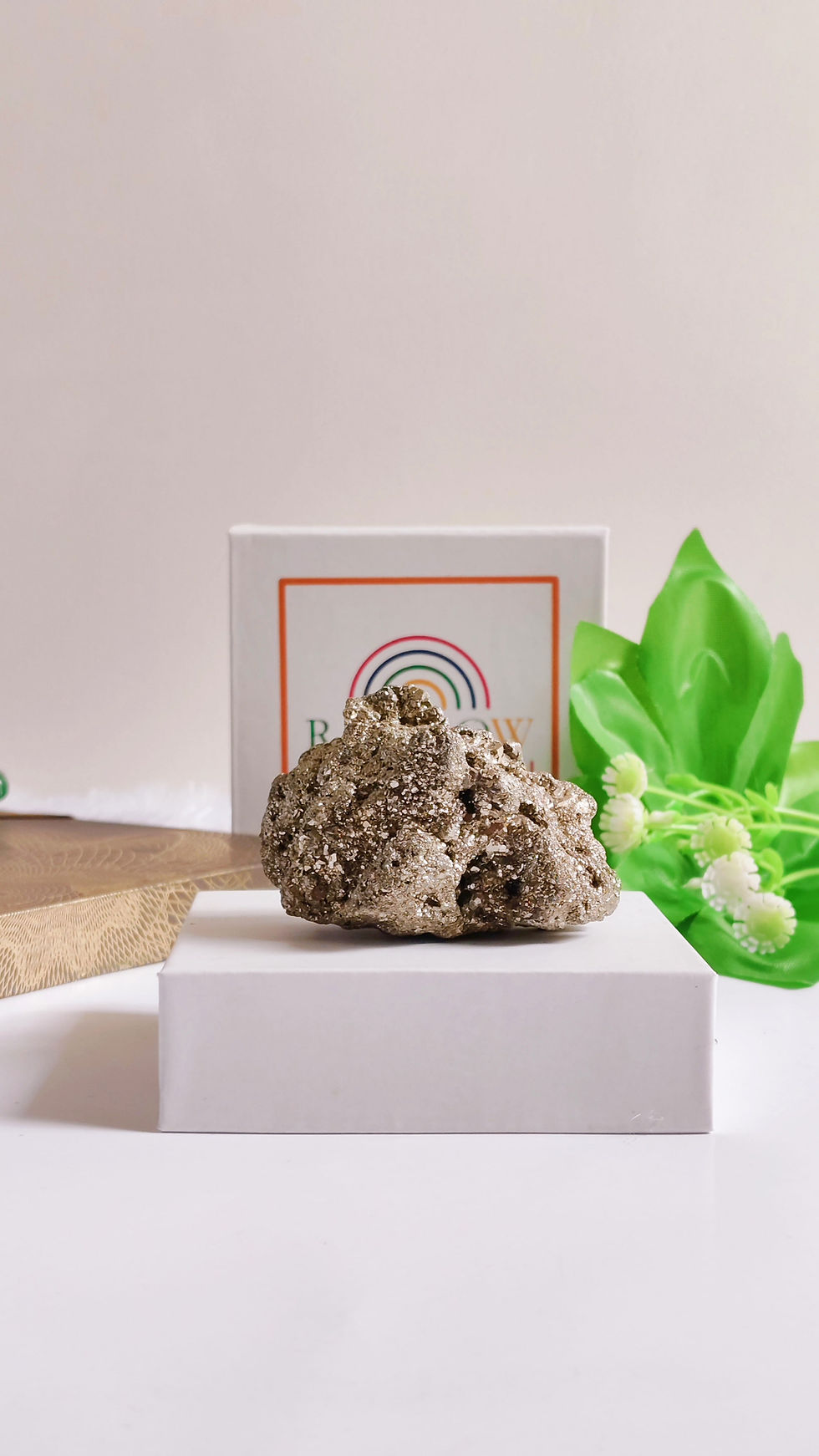 Thumbnail: Pyrite Cluster Stone