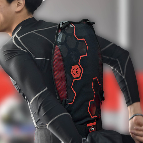 スポーツバックプロテクター CE | POi DESIGNS