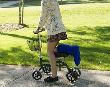 knee scooter.jpg