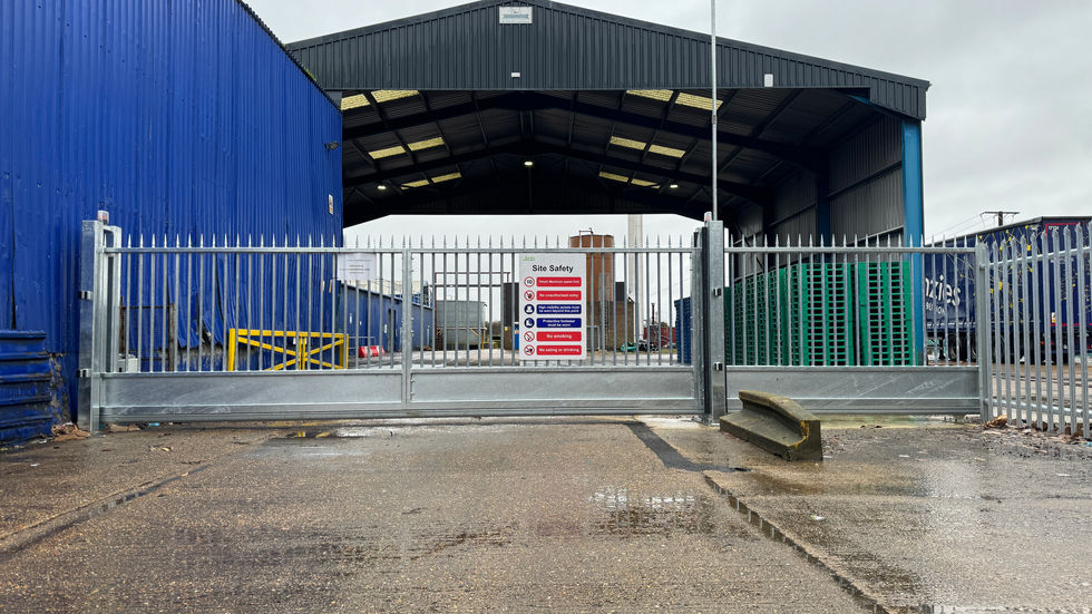 6m Automated Cantilever Security Gate | Newmarket, steel cantilever sliding automated security gate, commercial, residential and farming metal electric gates, UK Industrial Gates
