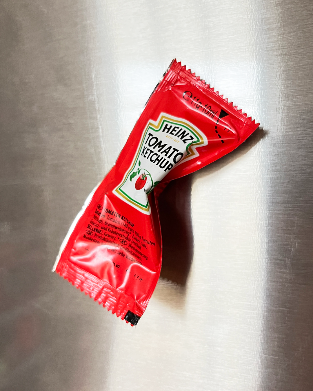 KETCHUP MAGNET