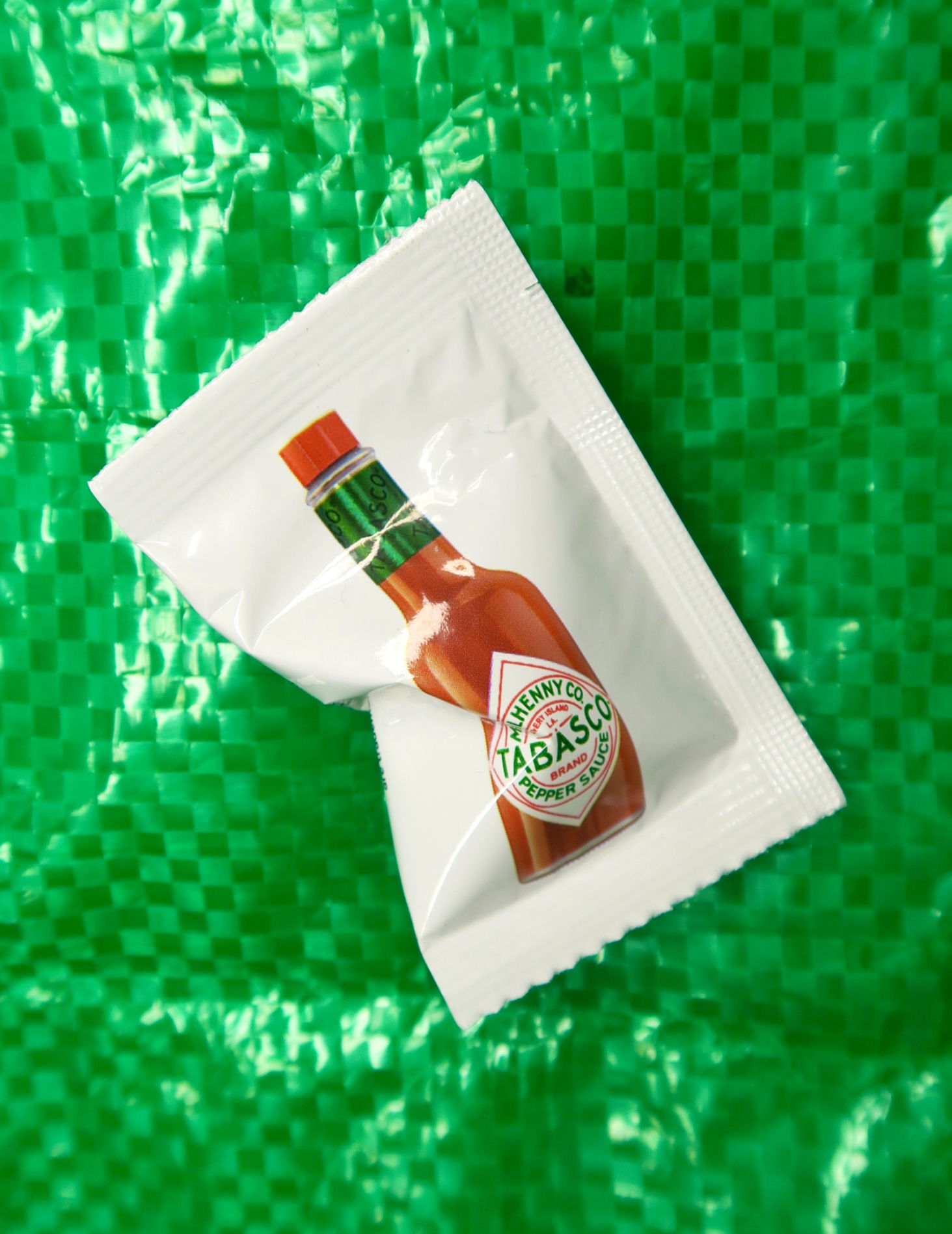 HOT SAUCE PIN BADGE