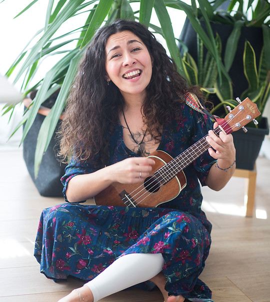 lecții ukulele cu Samira, în București