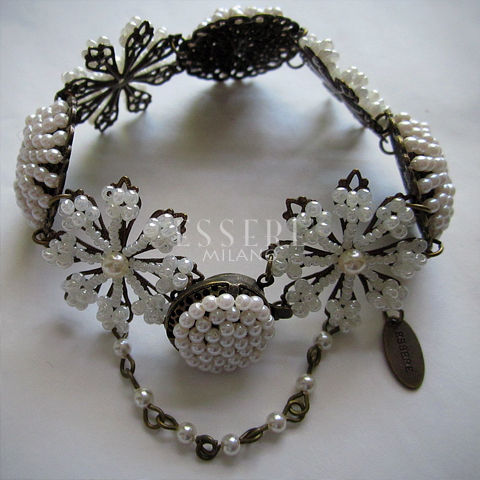 Snowflake Motif Bracelet