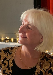 Linda Glenn - conductor - The Clockhouse Singers