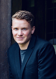 Ruairi Bowen perfoms at Villages Music Festival 2018