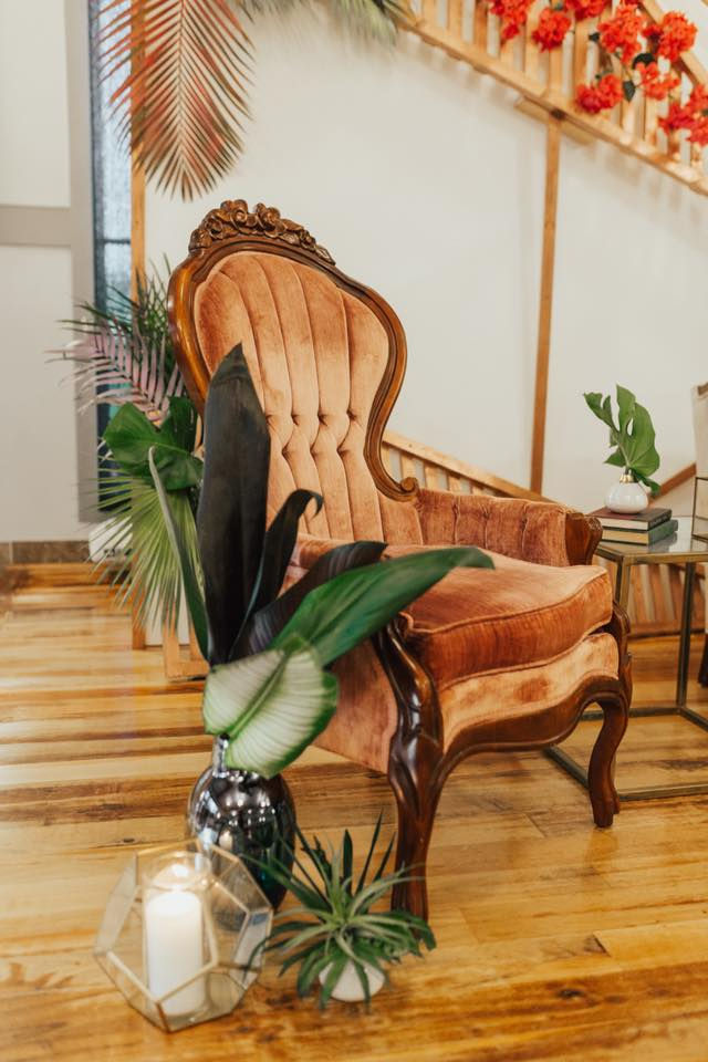 Thumbnail: Lana Chair