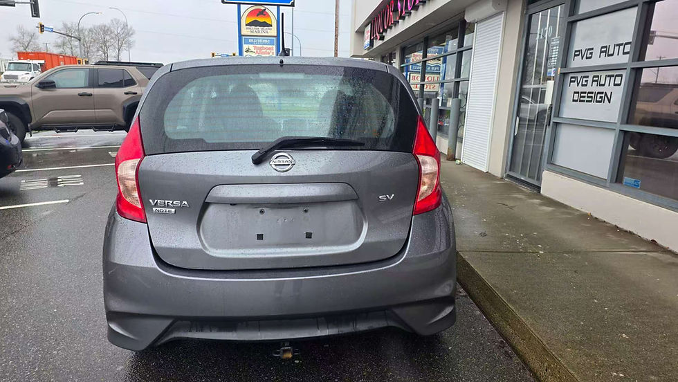 Thumbnail: 2017 Nissan Versa Note SV