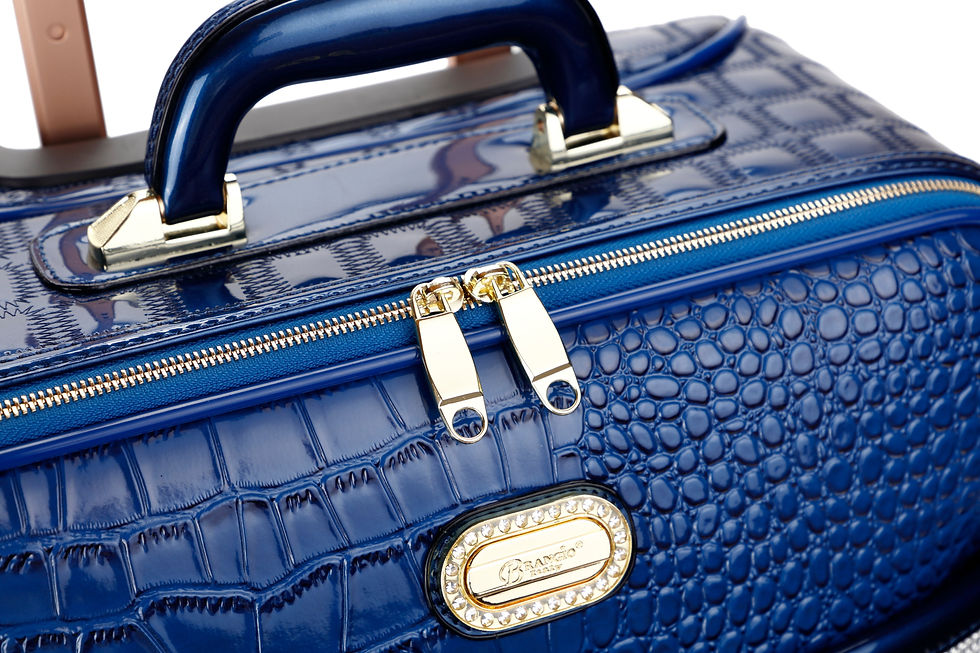 Thumbnail: Arosa Glam Luxe Spinner Luxury Luggage