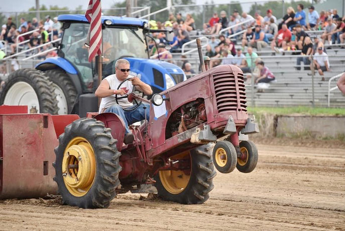 tractor pull 8.jpg