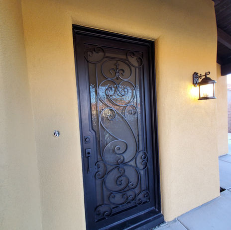 Pinkys exterior 2.jpg