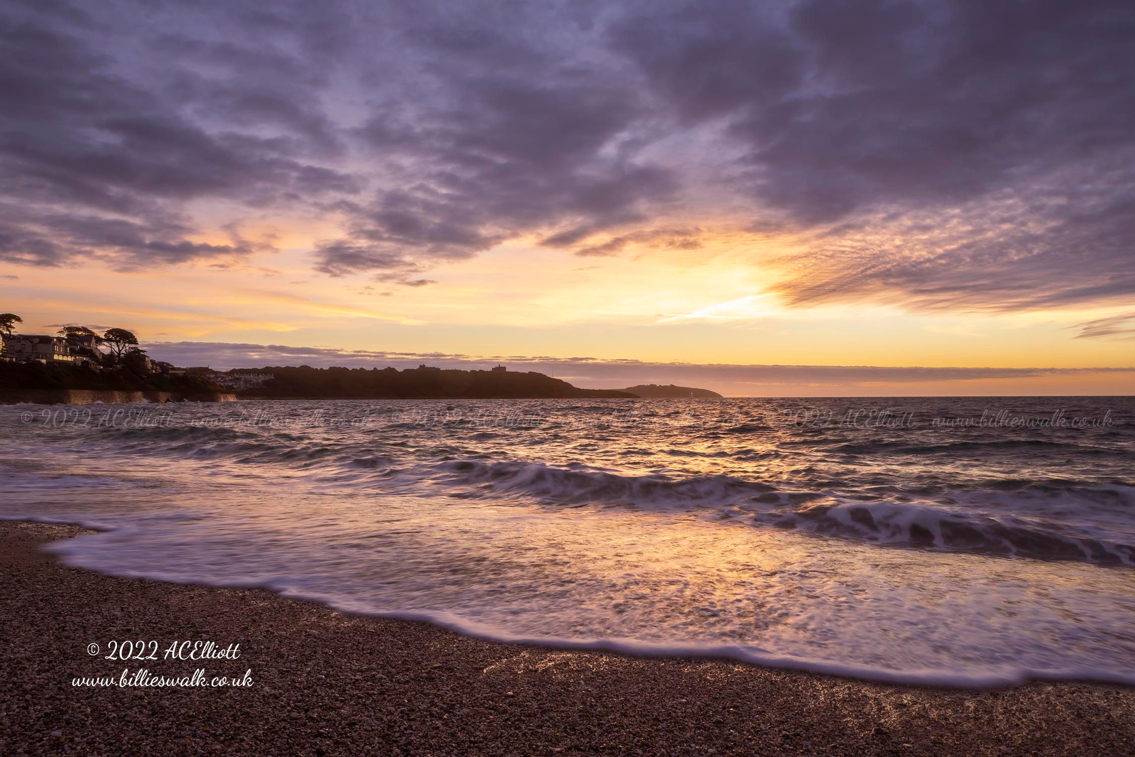 Gyllyngvase Beach pre sunrise