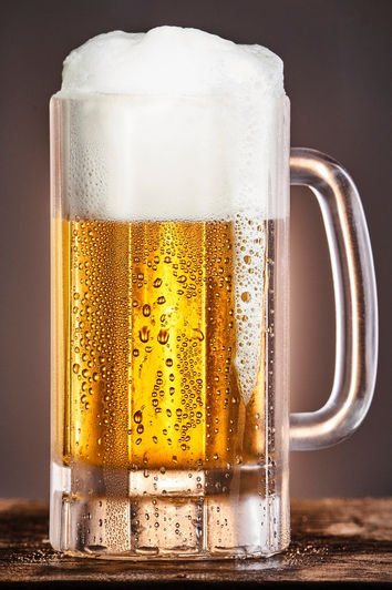 Foodstyling und Betauung von Bierglas