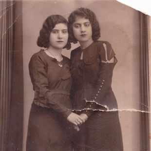 נשים, חוקים ומה שביניהם  // התערוכה ננעלה