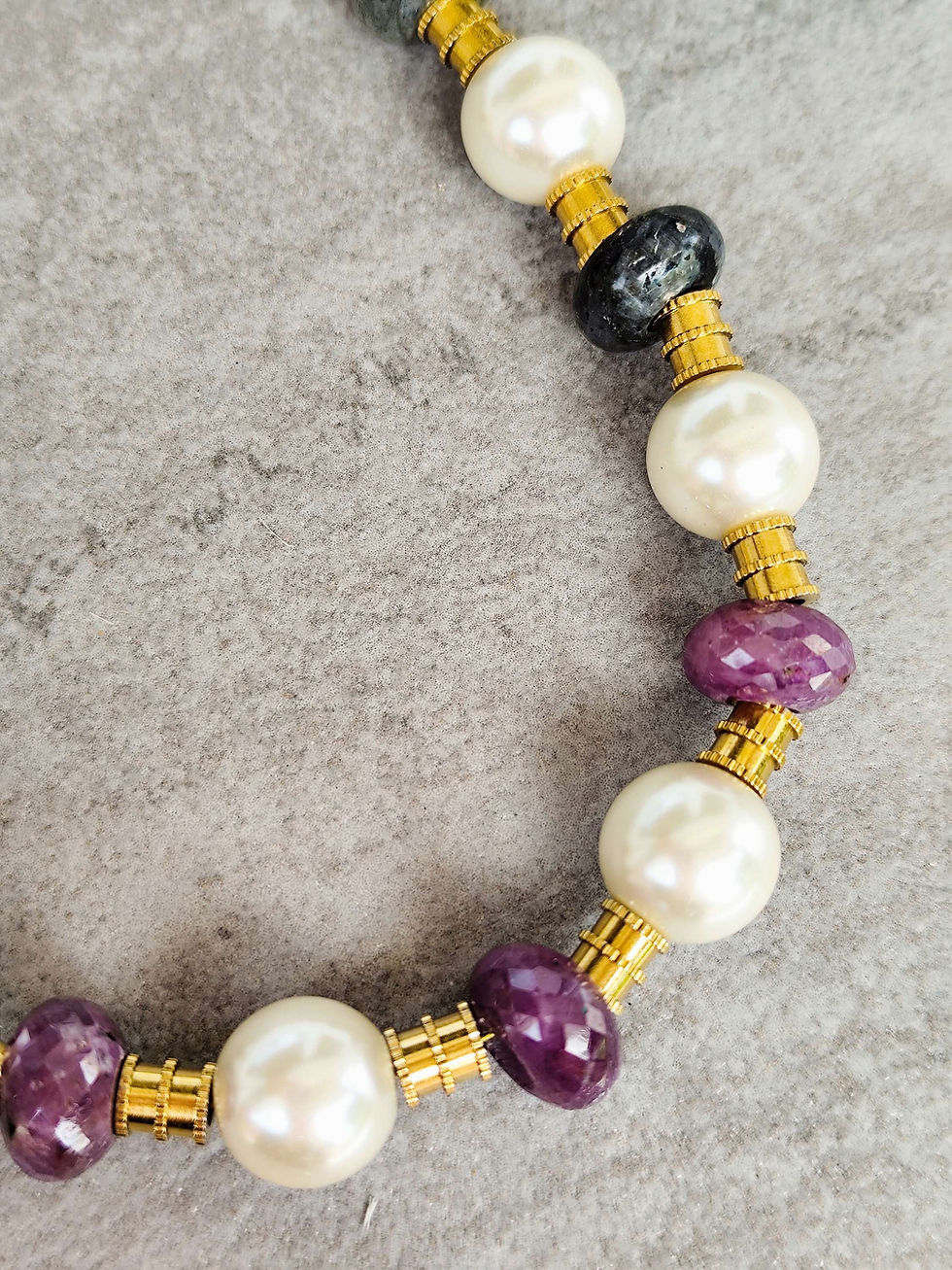 Miniature : Collier Labradorites et rubis 