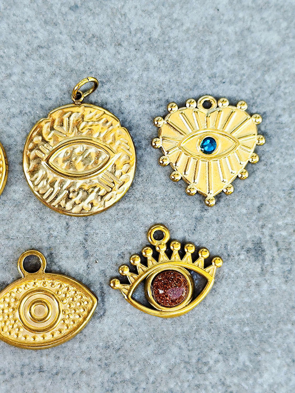 Miniature : GRI-GRIS AMULETTE OEIL