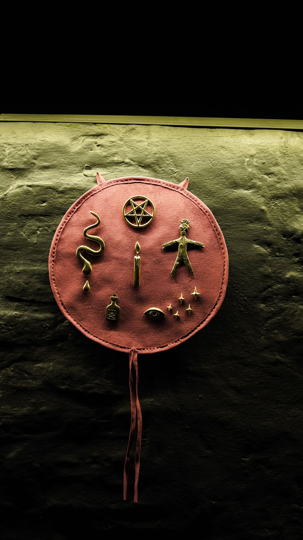 F21C3C73-486E-4F31-BD8B-F1EBDF6AE773