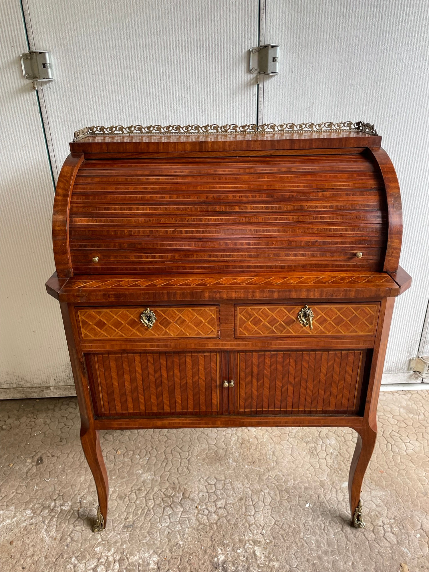 Ancien petit secretaire bureau de dame en marqueterie vers 1920