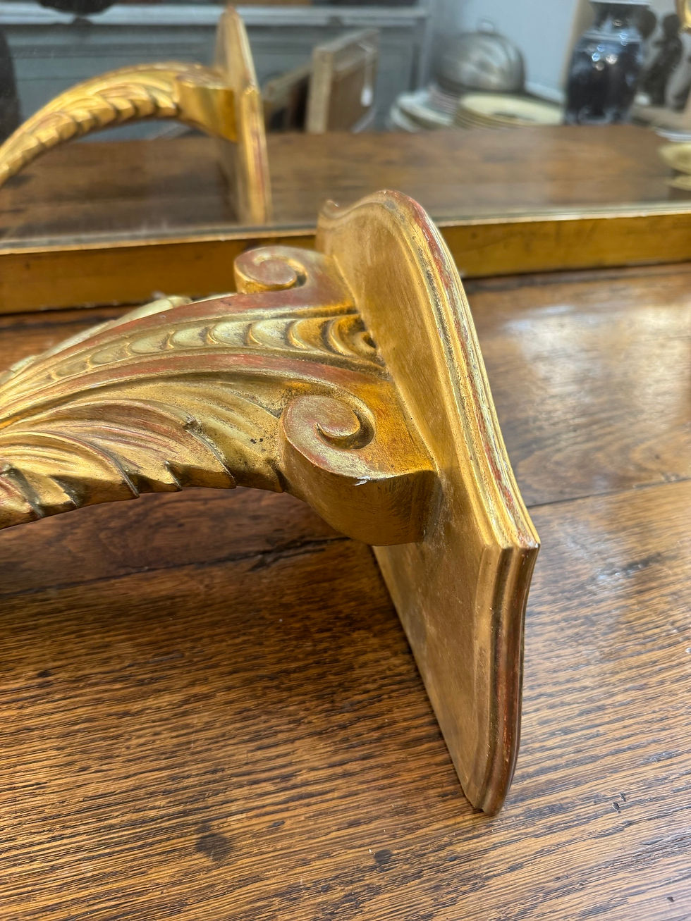 Miniature : Fausse paire de consoles d'applique en bois doré début XX eme