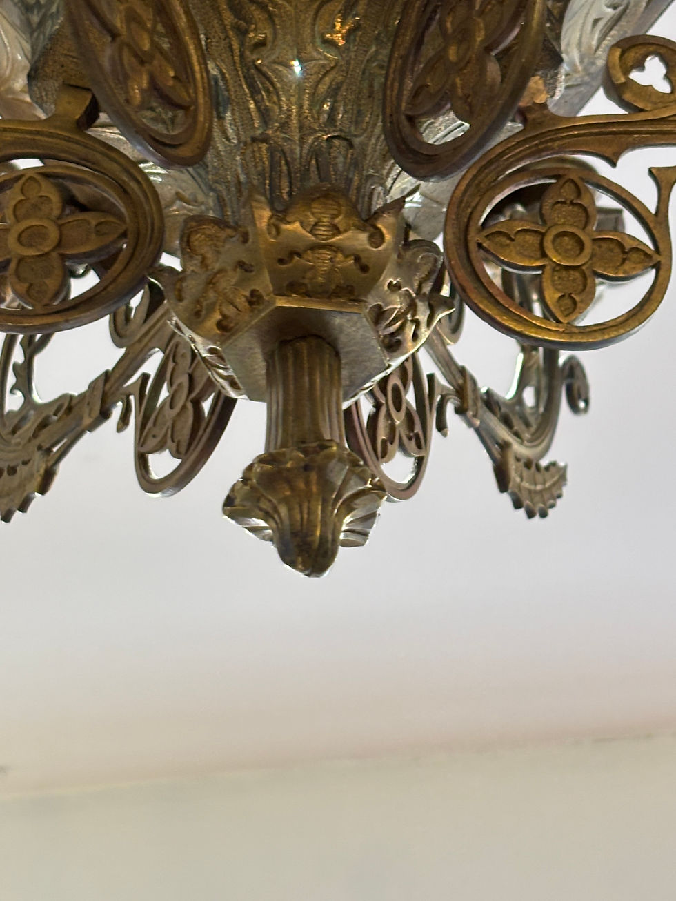 Miniature : Ancien lustre gothique fin XVIII eme début XIX eme en bronze