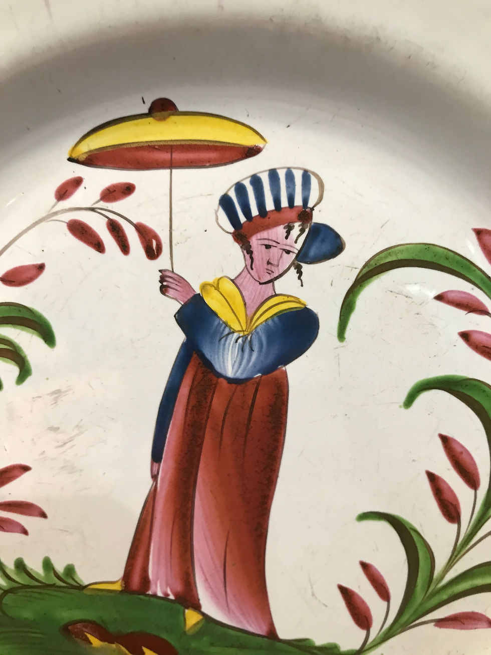 Miniature : Assiette ancienne en Faïence Les Islettes XIX ème madame Bernard à l'Ombrelle