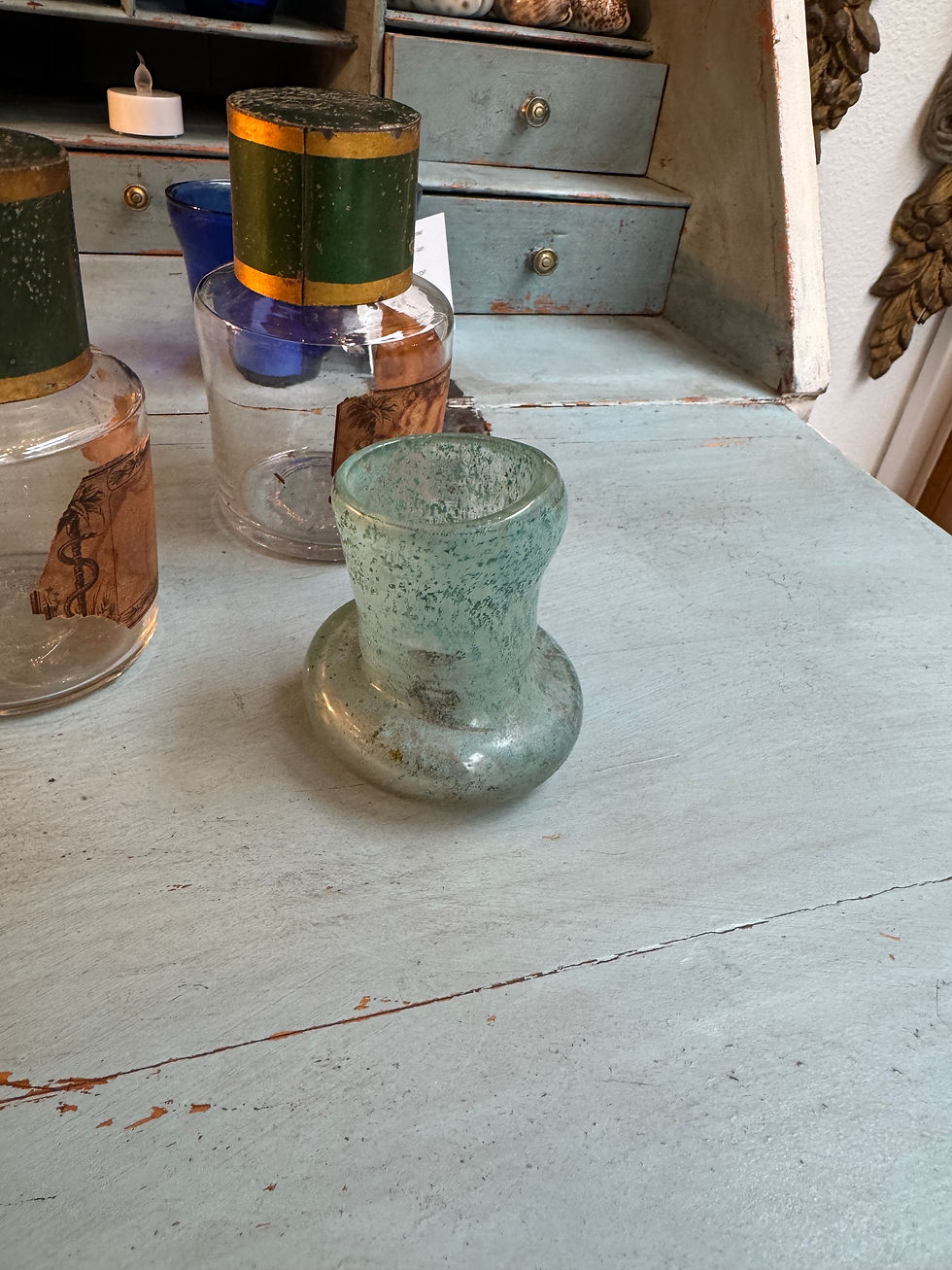 Miniature : Ancien et tout petit vase en verre de Murano, milieu XX eme