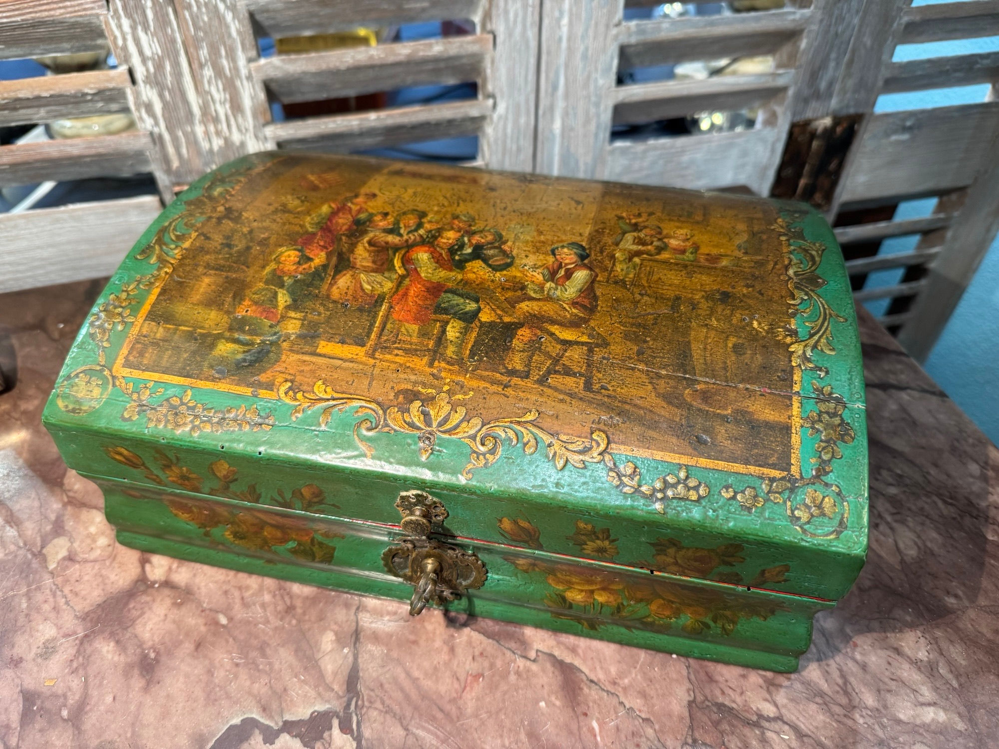 Ancien coffret boite à perruque en vernis martin epoque XIX eme