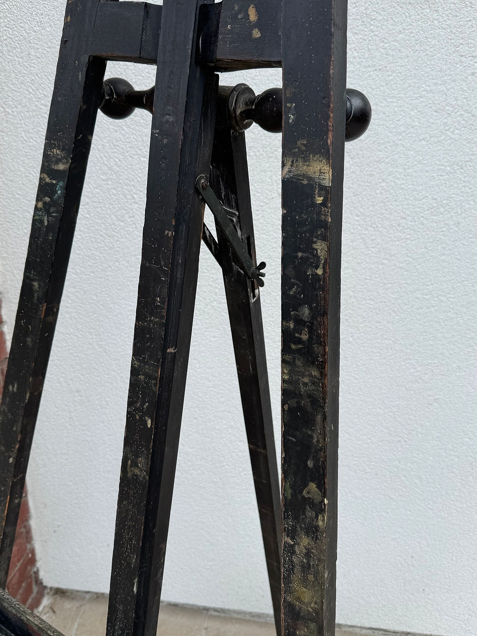 Miniature : Ancien chevalet de peintre en bois noirci fin XIX eme avec sa patine