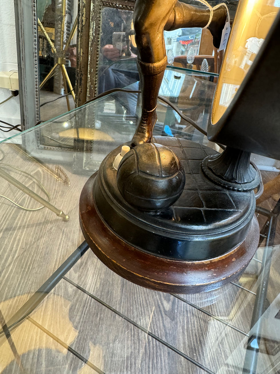 Miniature : Lampe ancienne en régule art déco à motif Football vers 1920