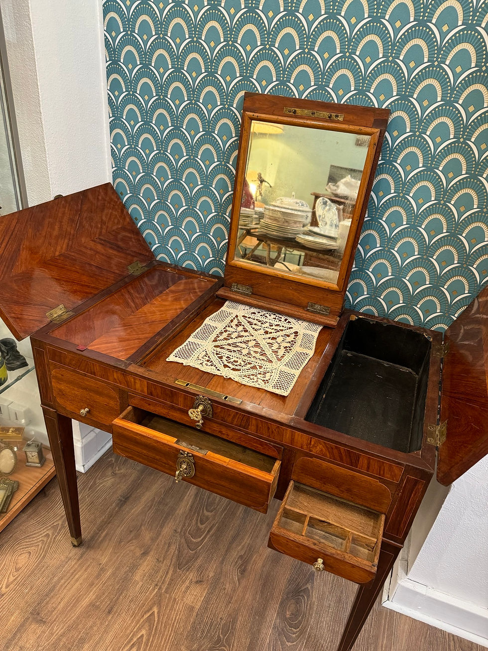 Miniature : Ancienne coiffeuse d'époque Louis XVI En Marqueterie. Fin XVIII ème