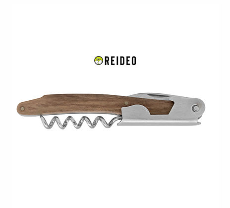 Acero inoxidable. Descorchador de vino en acero inoxidable con mango de madera en color natural.