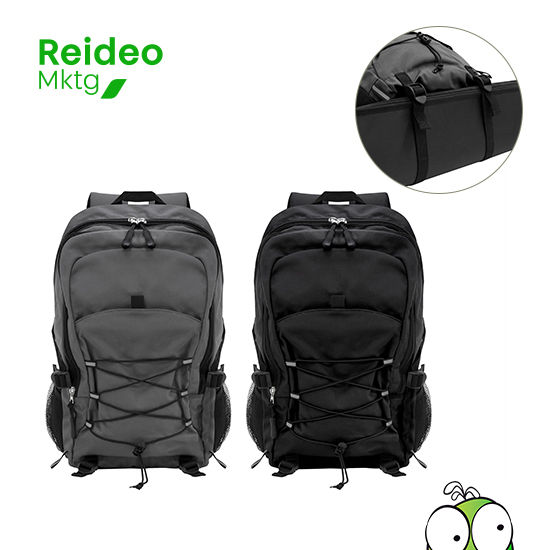 Mochila outdoor. Múltiples espacios para transportar objetos.
