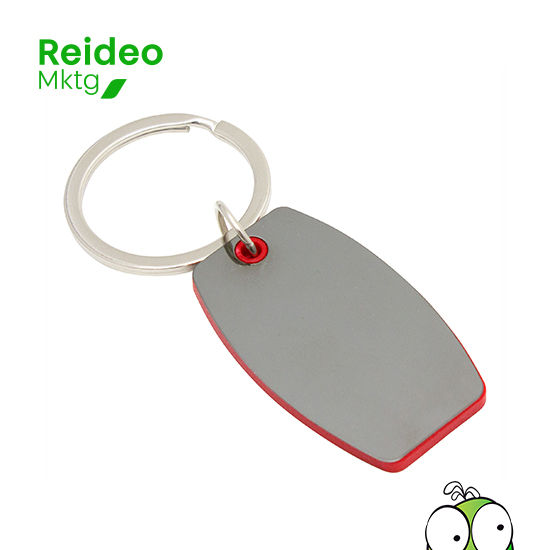 Llavero con forma ovalada. Estructura plástica de color con apliques de acero color gris gun de cada lado. Acabado brillante.