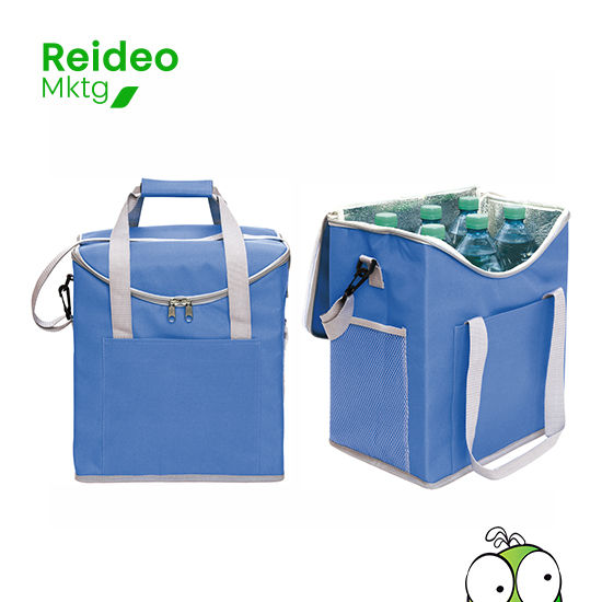 Polyester. Cooler/Lonchera térmica con interior metalizado. Un bolsillo frontal y dos bolsillos laterales de red.