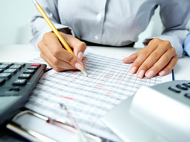 close-up-busy-businesswoman