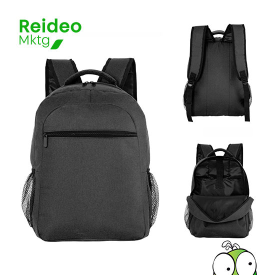 Mochila portanotebook de hasta 16 pulgadas. Compartimento principal con cierre bidireccional.