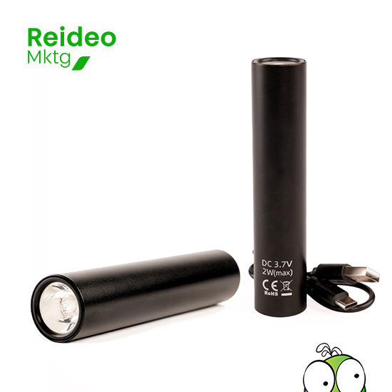Linterna cilíndrica recargable de Aluminio negro. Luz LED principal con 3 funciones o intensidades: