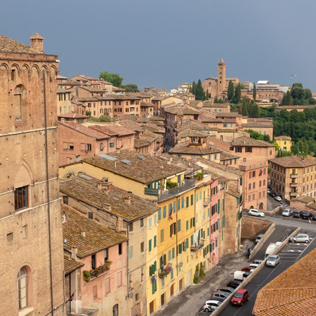 siena, la cámara explora