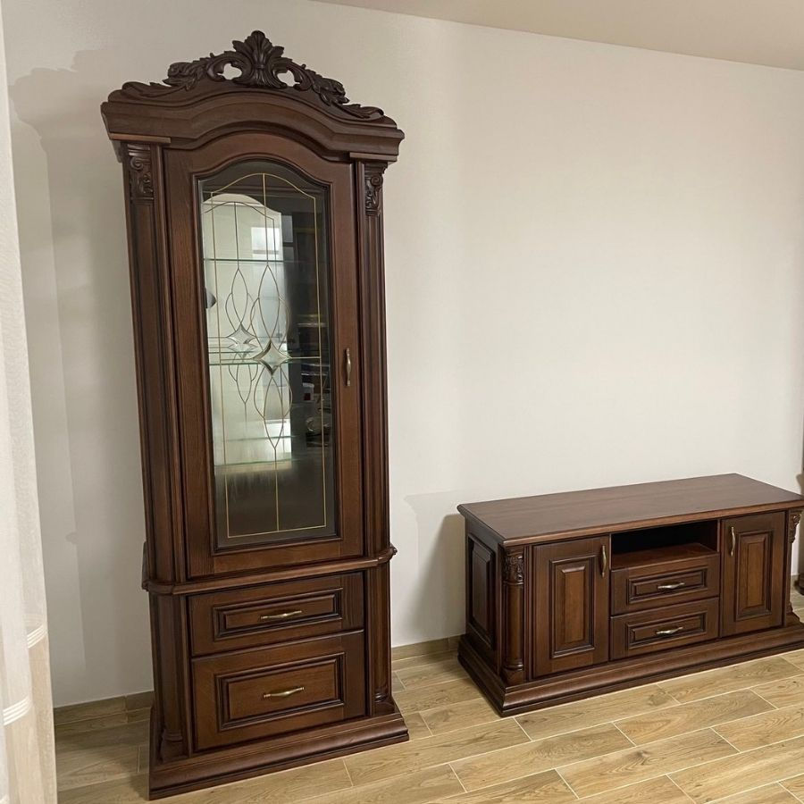 Miniatiūra: PETROS indauja 1-ų durų