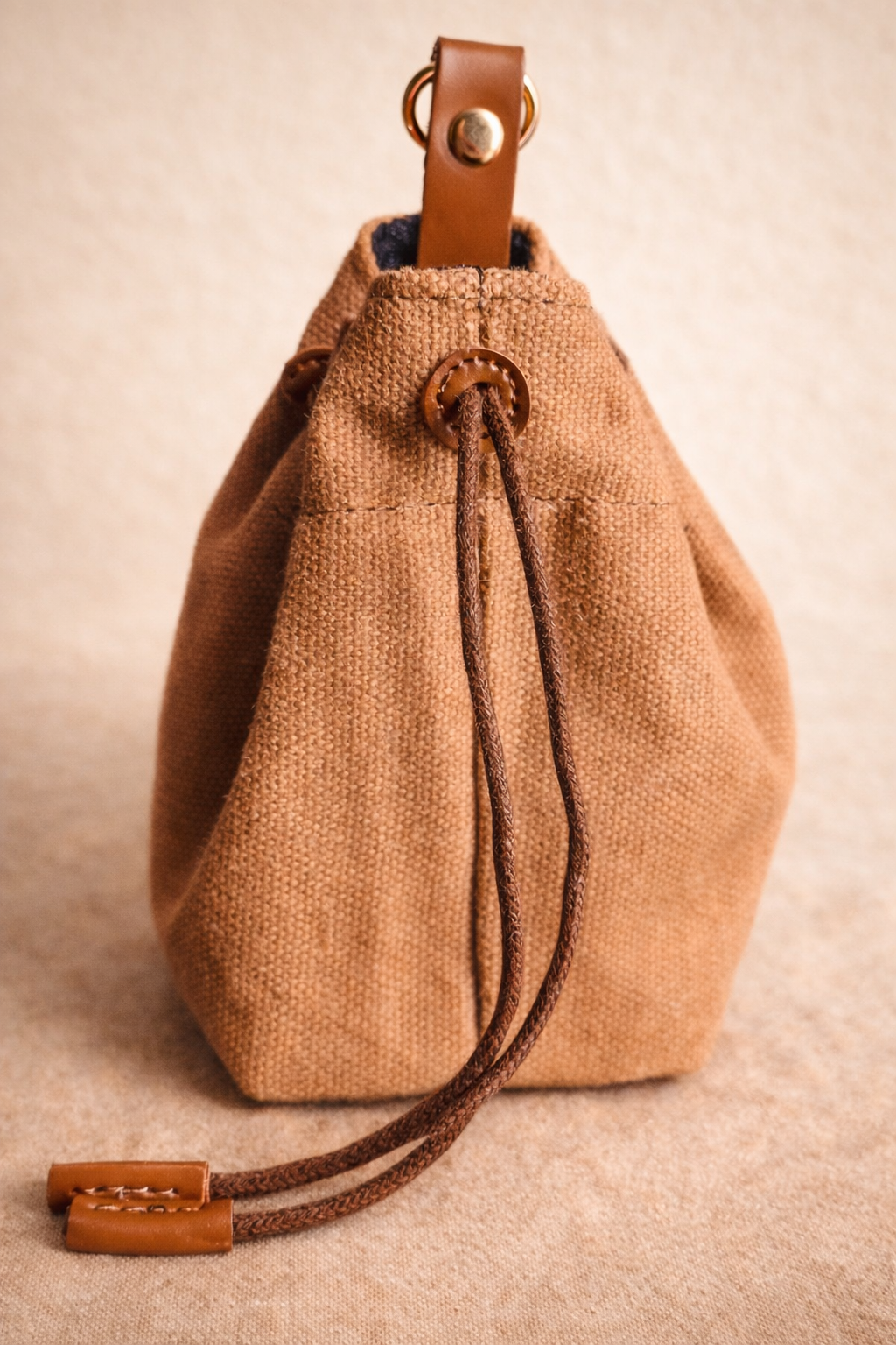 Leckerlibeutel  gewachster Canvas cognac