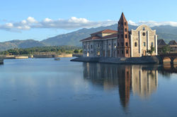 Las Casas Filipinas de Acuzar