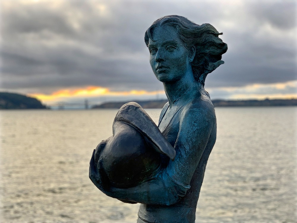 Neptune's Daughter by artist Lisa Reinertson