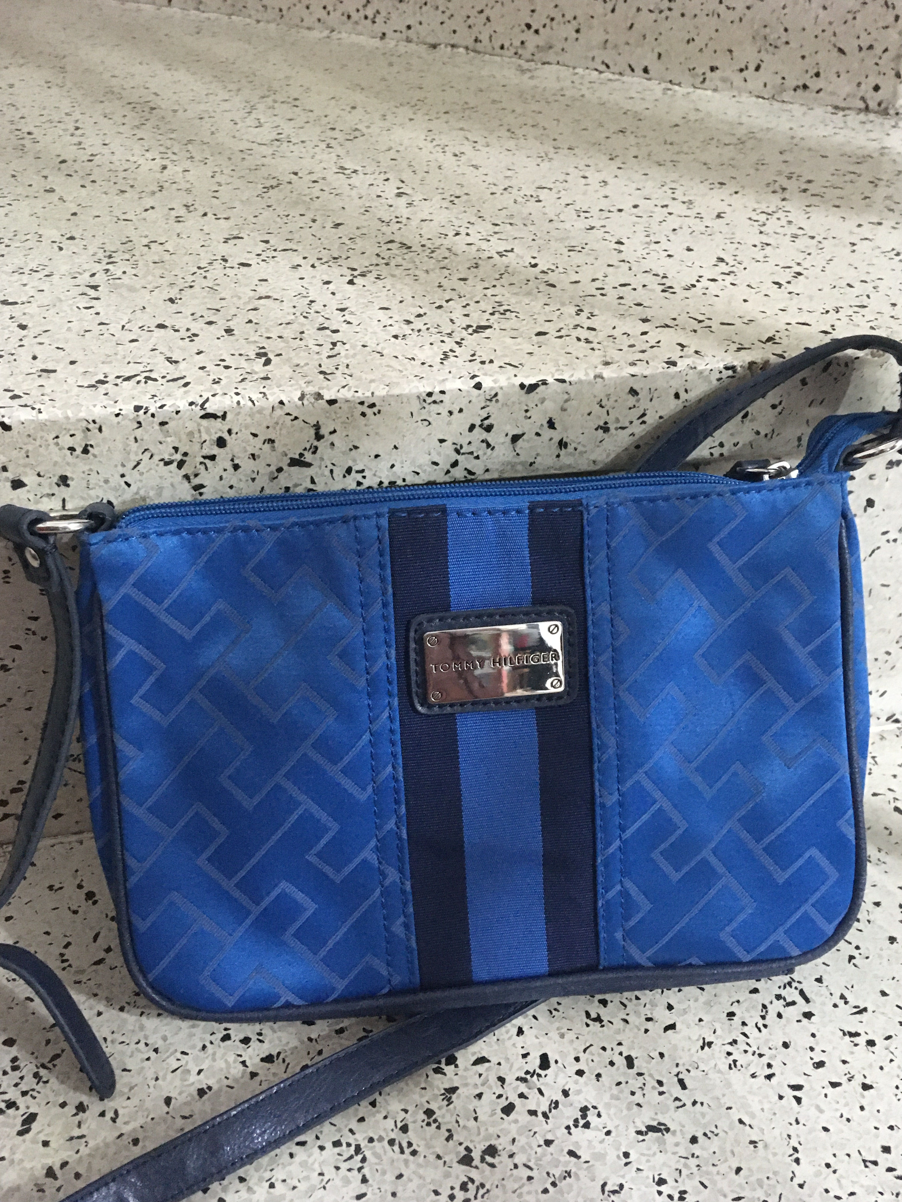 Bolsa Tommy Hilfiger azul NUNCA USADA