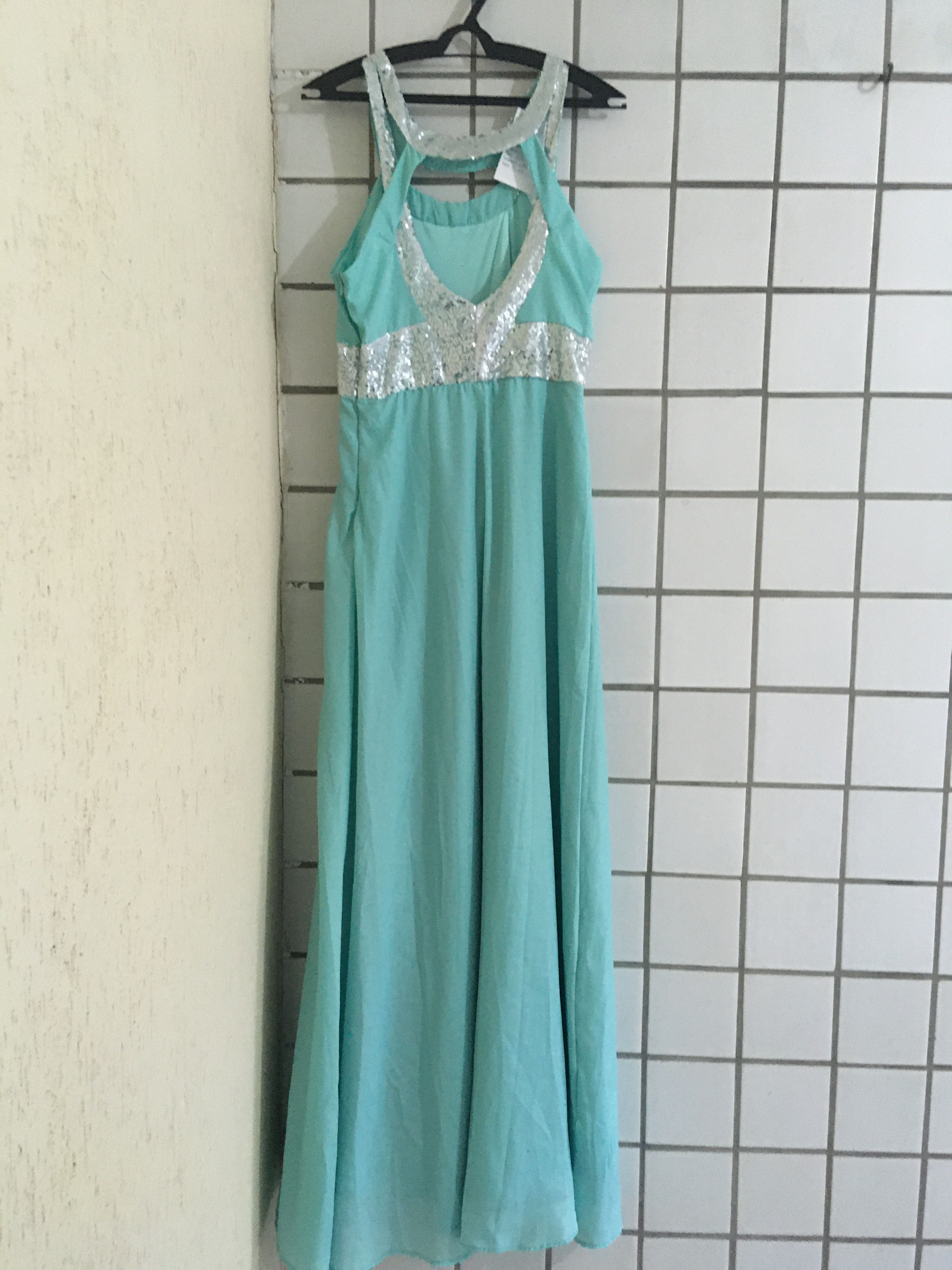 Vestido menta com micro paetês